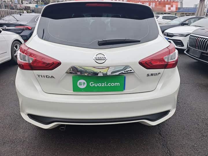 Фото 6 - Nissan Tiida