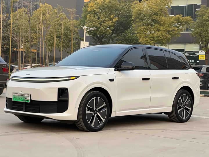 Фото 1 - LiXiang L6