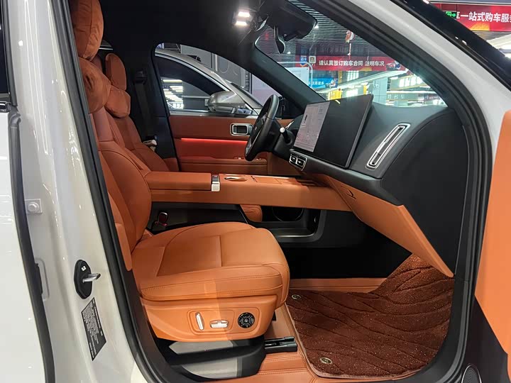 Фото 7 - LiXiang L6