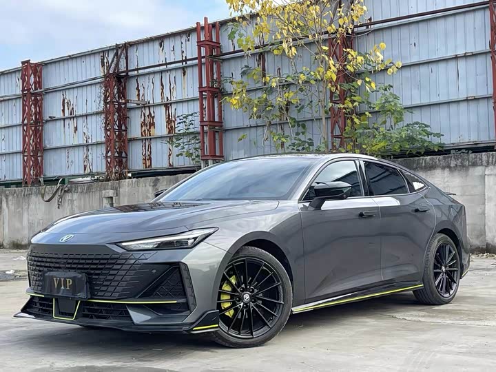 Фото 1 - Changan UNI-V