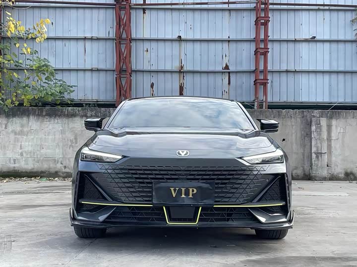 Фото 2 - Changan UNI-V