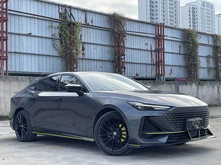 Фото 3 - Changan UNI-V