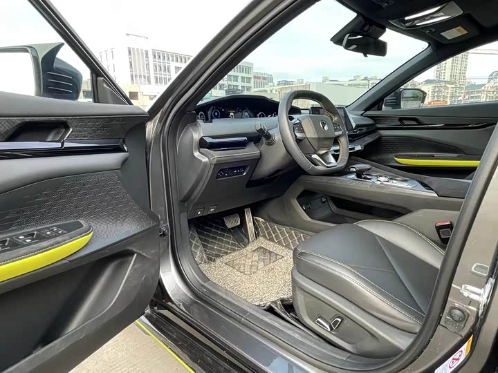 Фото 4 - Changan UNI-V