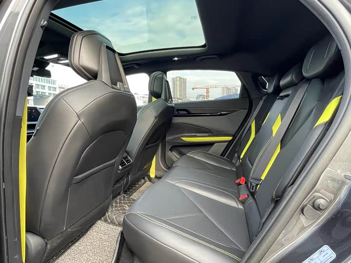 Фото 6 - Changan UNI-V