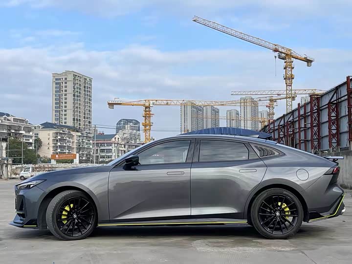 Фото 7 - Changan UNI-V