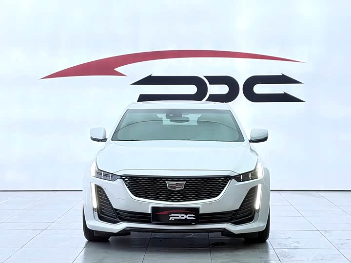 Фото 2 - Cadillac CT5