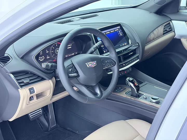 Фото 6 - Cadillac CT5