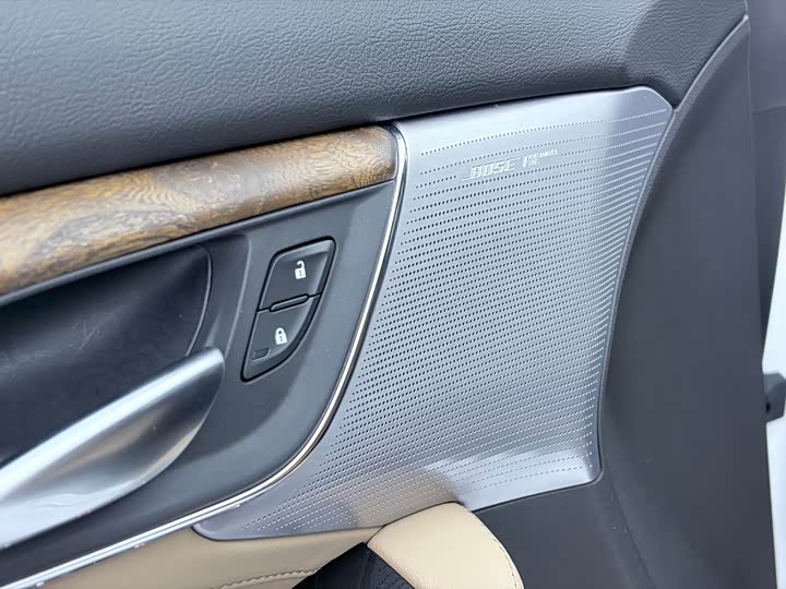 Фото 7 - Cadillac CT5