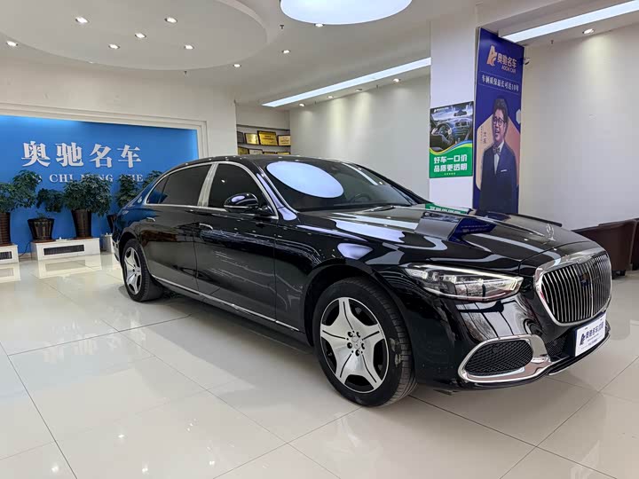 Фото 3 - Mercedes-Benz Maybach S-Class