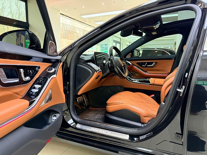 Фото 7 - Mercedes-Benz Maybach S-Class