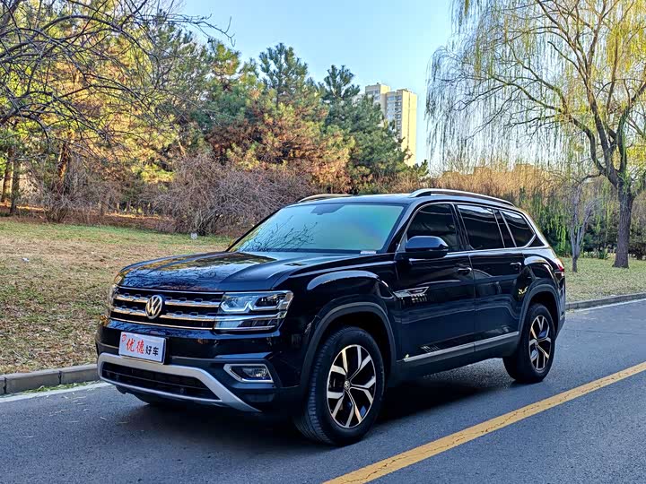 Фото 1 - Volkswagen Teramont Pro