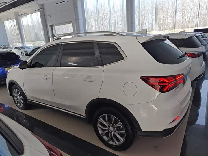 Фото 5 - Roewe RX5