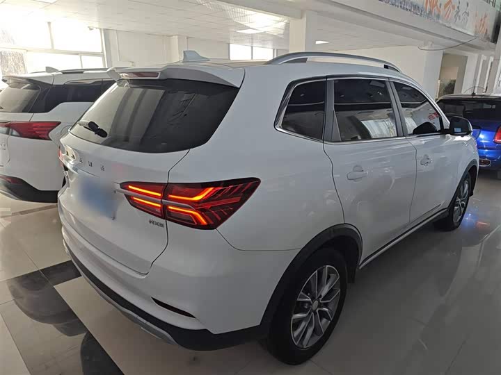 Фото 7 - Roewe RX5