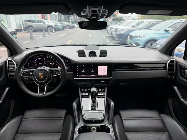 Фото 6 - Porsche Cayenne