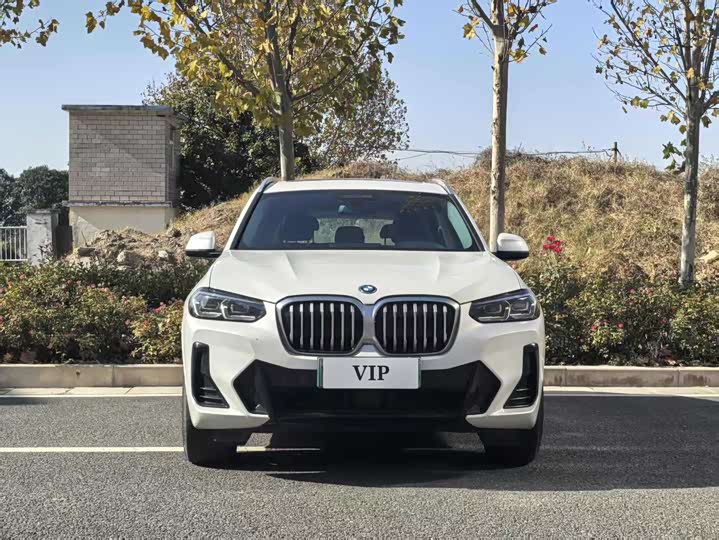 Фото 2 - BMW iX3