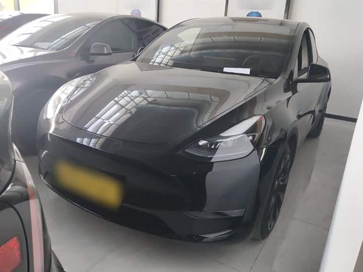 Фото 1 - Tesla Model Y