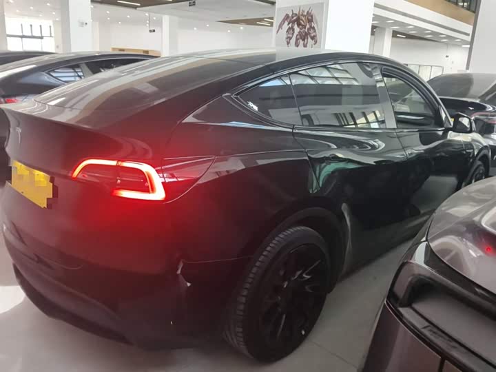 Фото 7 - Tesla Model Y