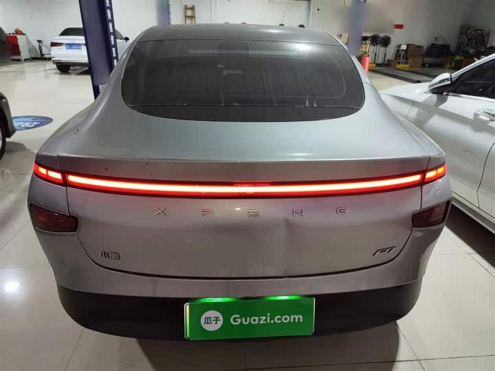 Фото 6 - XPeng P7