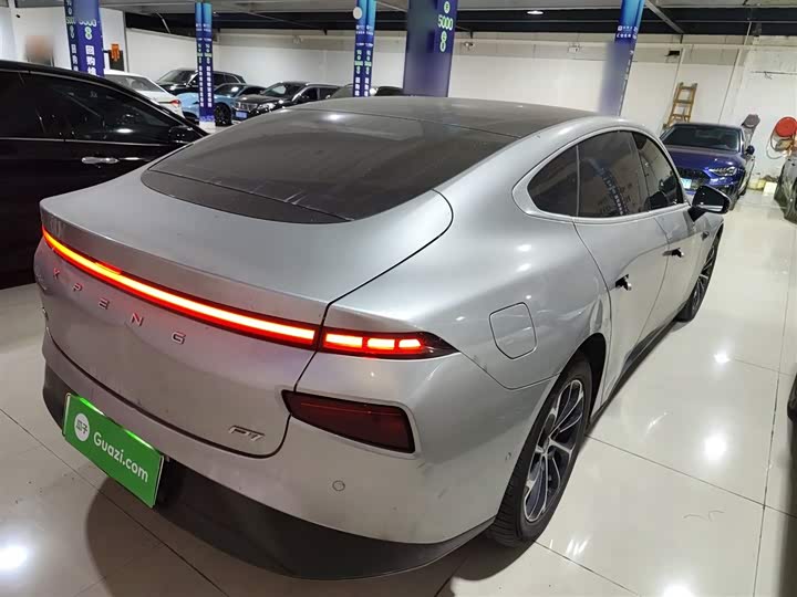 Фото 7 - XPeng P7