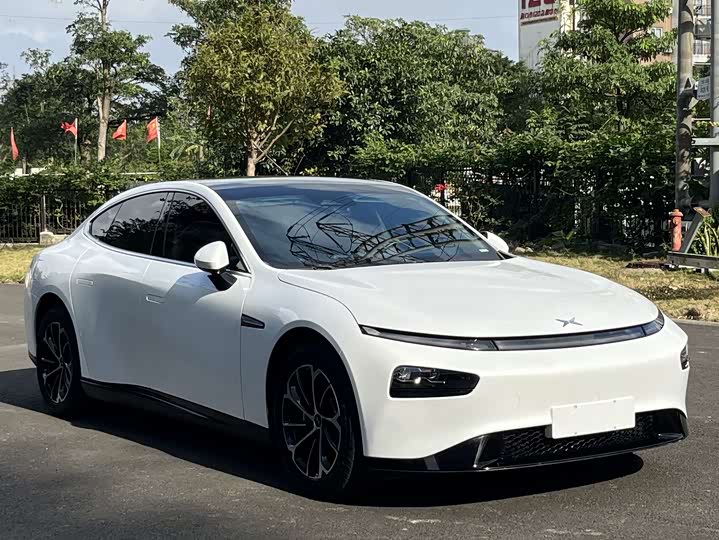 Фото 4 - XPeng P7