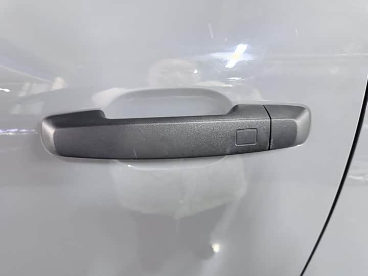 Фото 6 - Tank 300