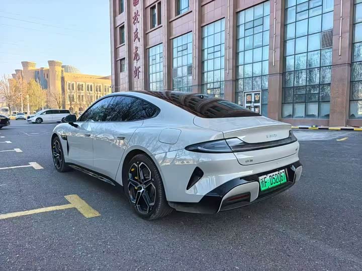 Фото 7 - Xiaomi SU7