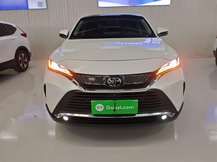 Фото 3 - Toyota Harrier