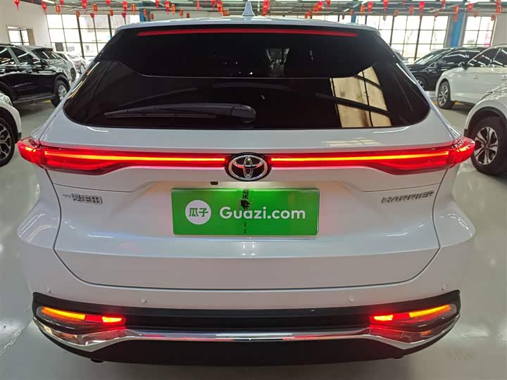 Фото 6 - Toyota Harrier