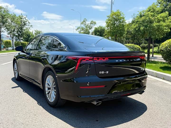 Фото 5 - Bestune B70