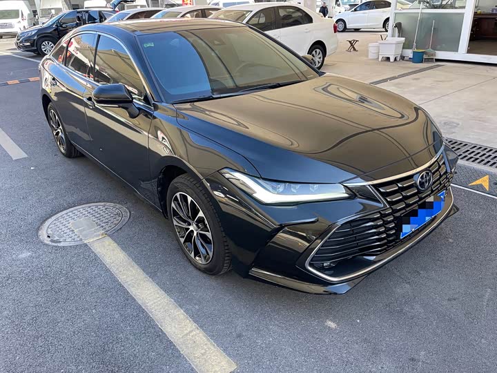 Фото 3 - Toyota Avalon