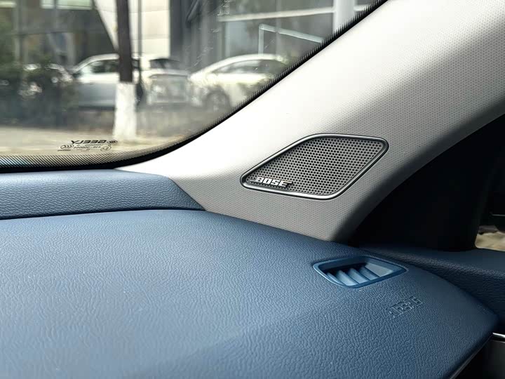 Фото 8 - Geely Preface