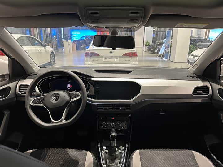 Фото 9 - Volkswagen Tacqua