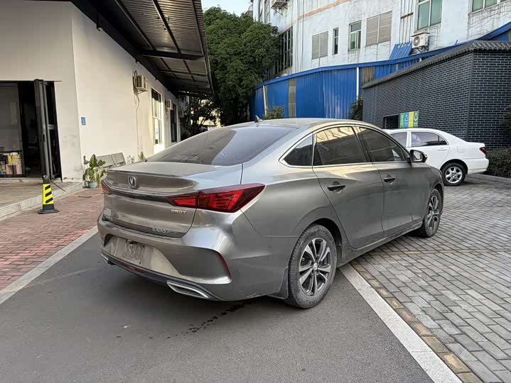 Фото 7 - Changan Eado Plus