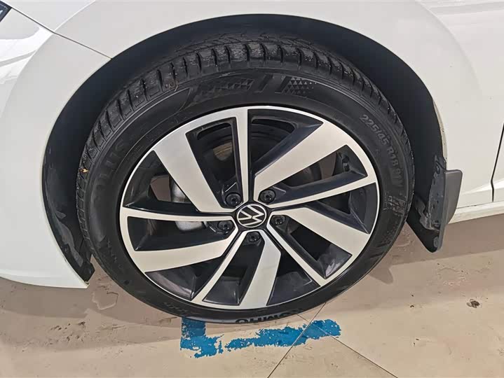 Фото 6 - Volkswagen Sagitar L