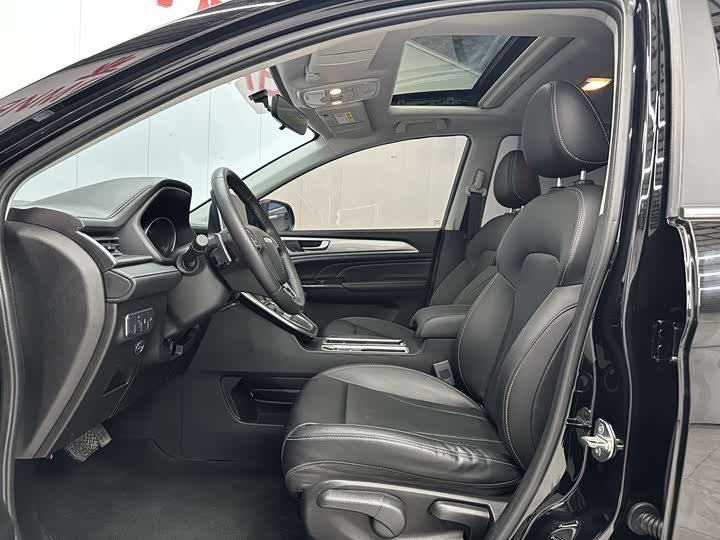 Фото 4 - Haval M6