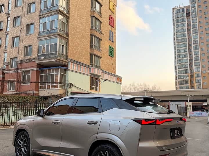 Фото 7 - Changan Oshan Z6 Hybrid