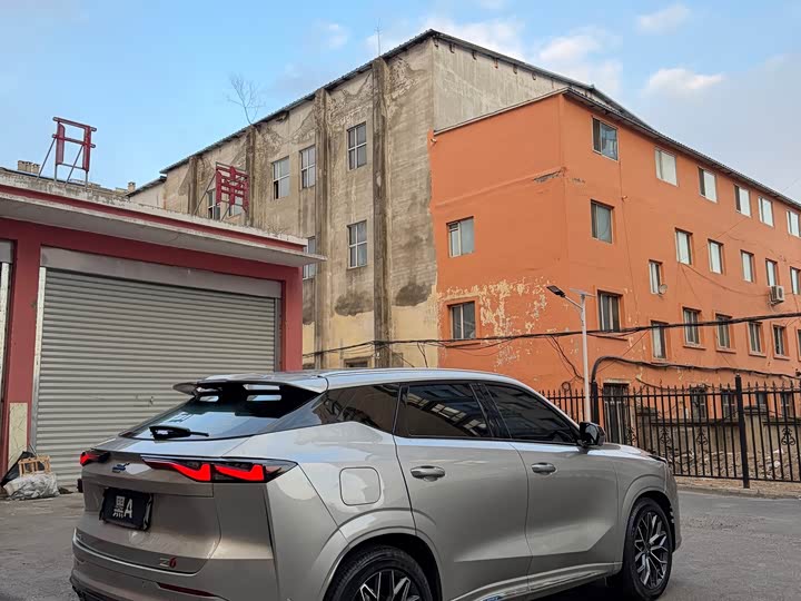 Фото 9 - Changan Oshan Z6 Hybrid