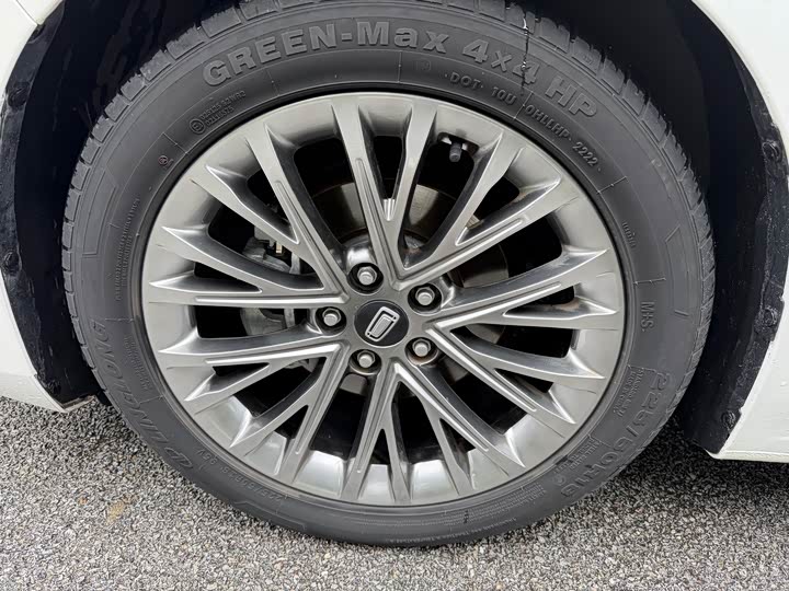 Фото 4 - Bestune B70