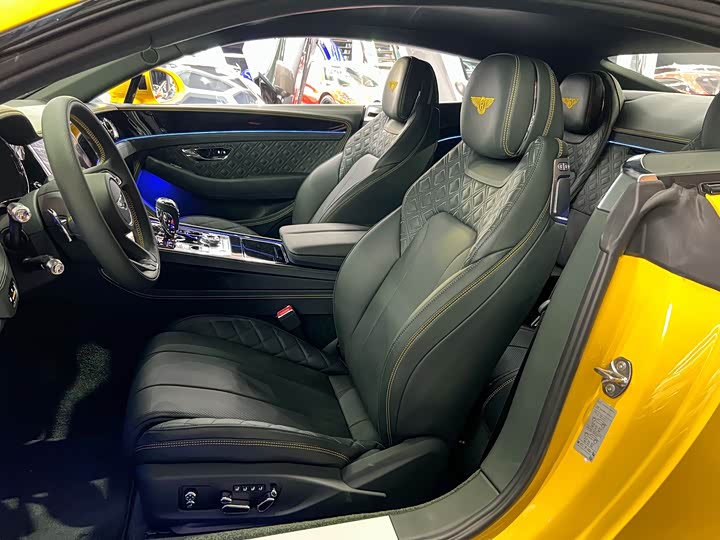 Фото 7 - Bentley Continental GT