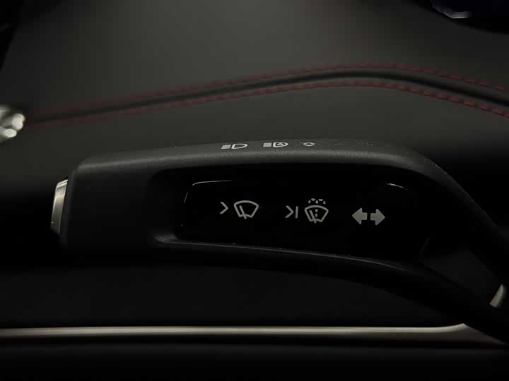 Фото 4 - Xiaomi SU7