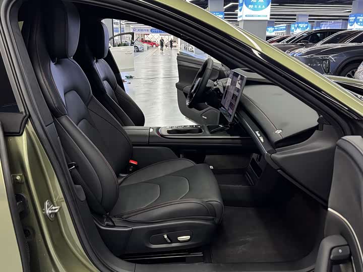 Фото 6 - Xiaomi SU7