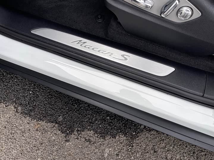 Фото 8 - Porsche Macan