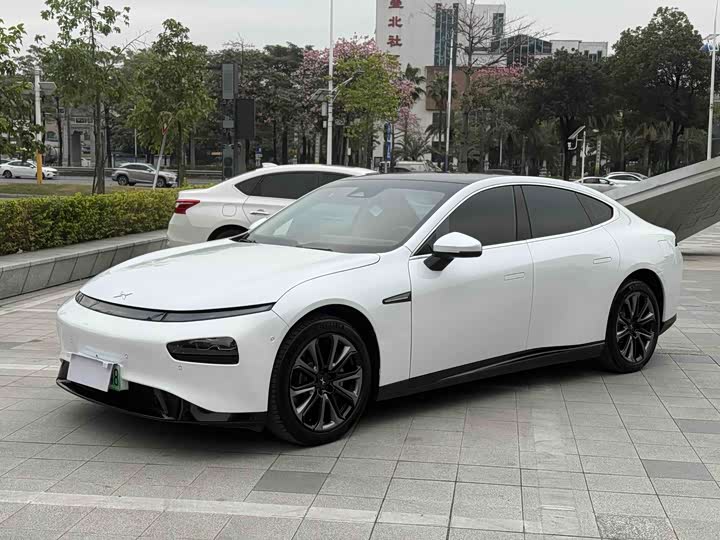 Фото 1 - XPeng P7