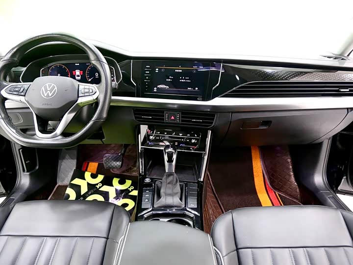 Фото 7 - Volkswagen Passat