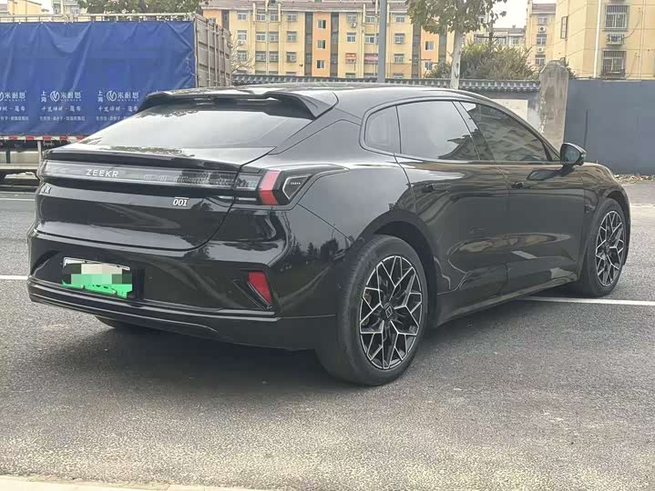 Фото 6 - Zeekr 001