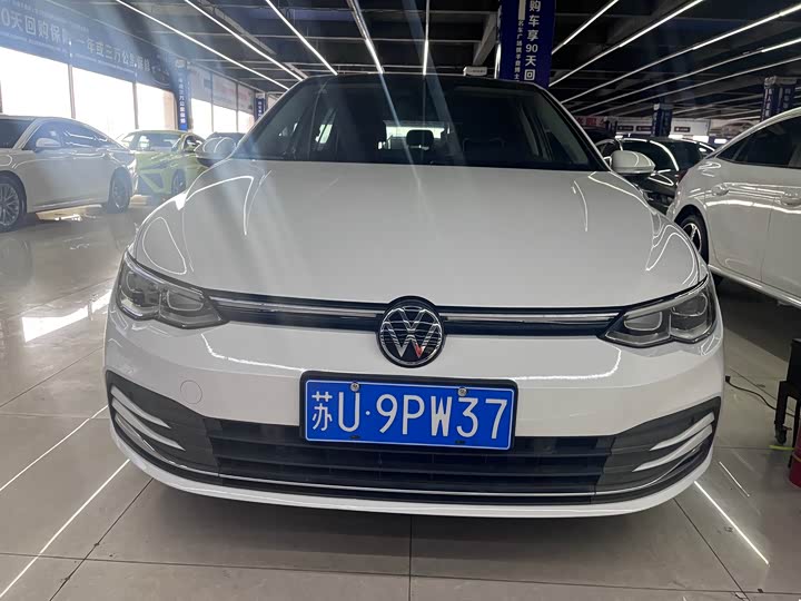 Фото 2 - Volkswagen Golf