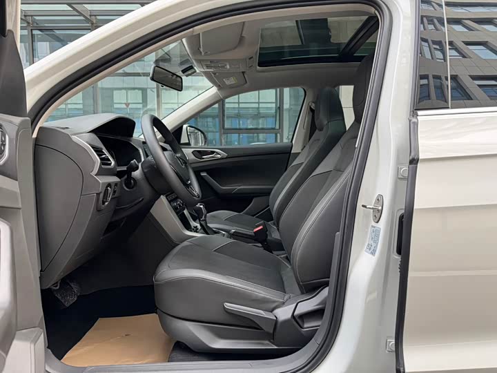 Фото 9 - Volkswagen T-Cross