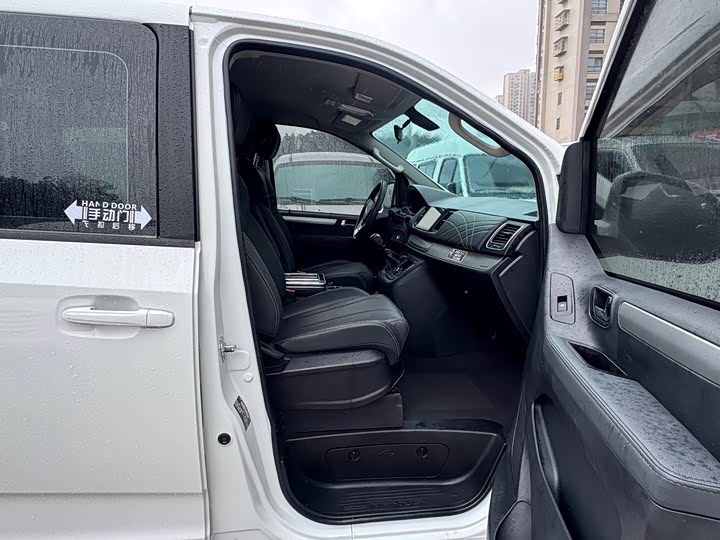 Фото 4 - Maxus G10