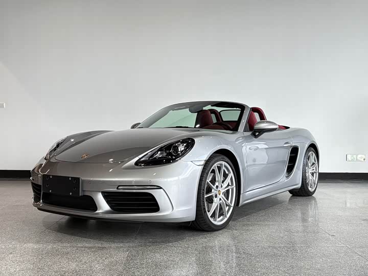 Фото 1 - Porsche 718