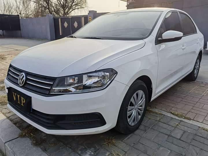 Фото 1 - Volkswagen Santana